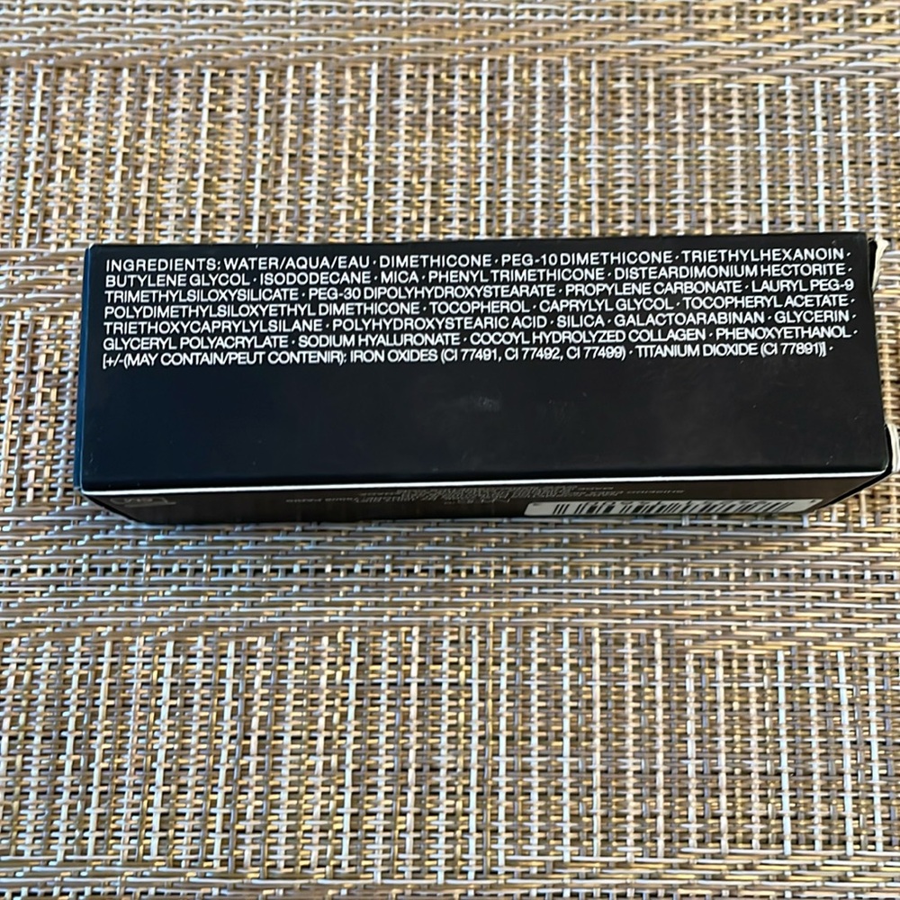 Nars - Picture 2 of 5